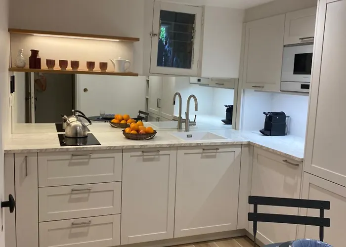 Appartement Prive Avec Jardin
