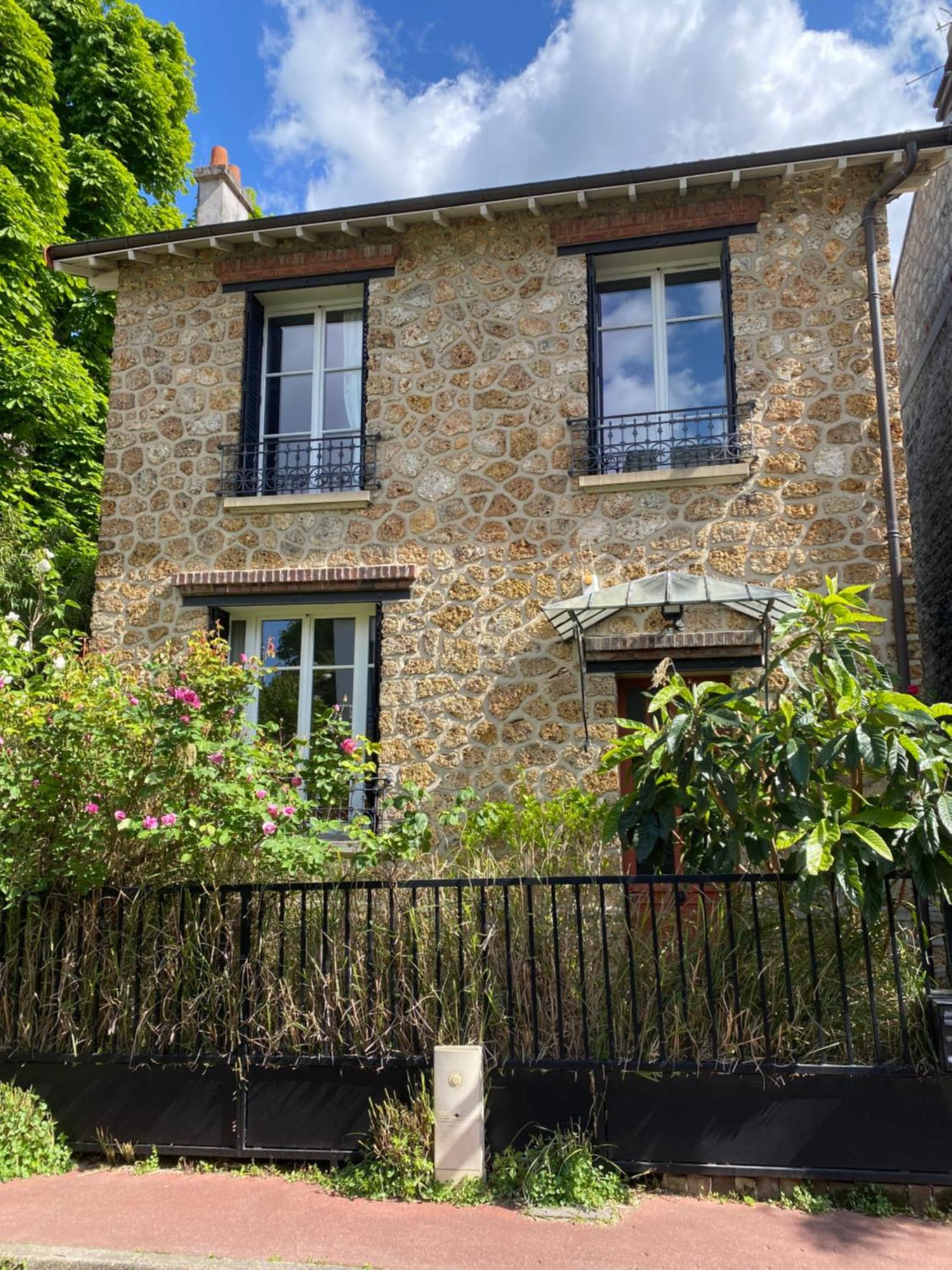 Prive Avec Jardin
